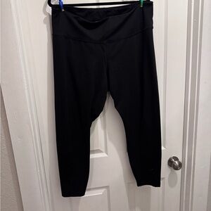 Black Cropped Leggings